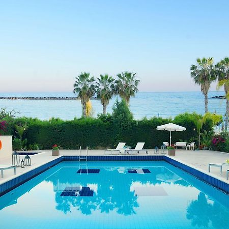 Zavos Marathon Beach Apartments Limassol Bagian luar foto