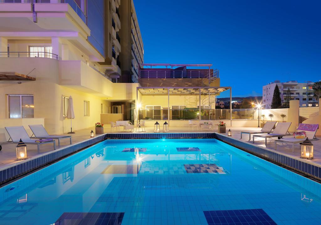 Zavos Marathon Beach Apartments Limassol Bagian luar foto