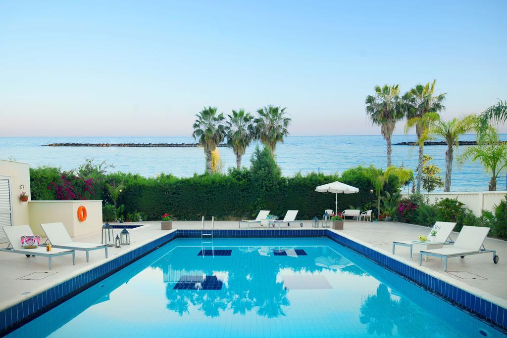 Zavos Marathon Beach Apartments Limassol Bagian luar foto