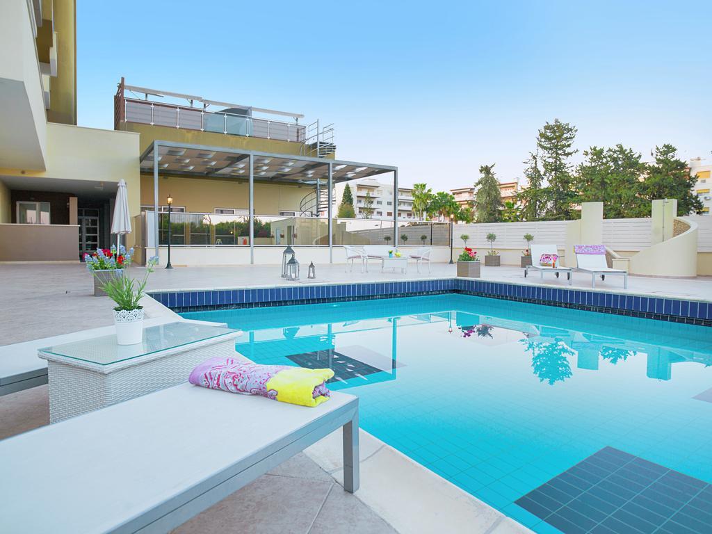 Zavos Marathon Beach Apartments Limassol Bagian luar foto