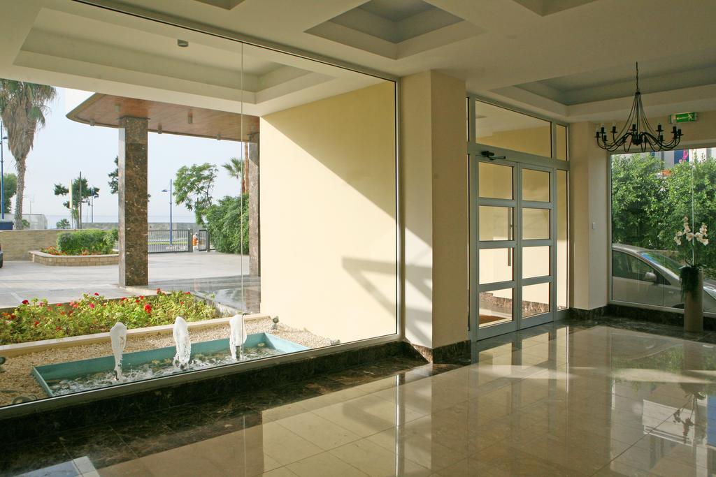Zavos Marathon Beach Apartments Limassol Bagian luar foto