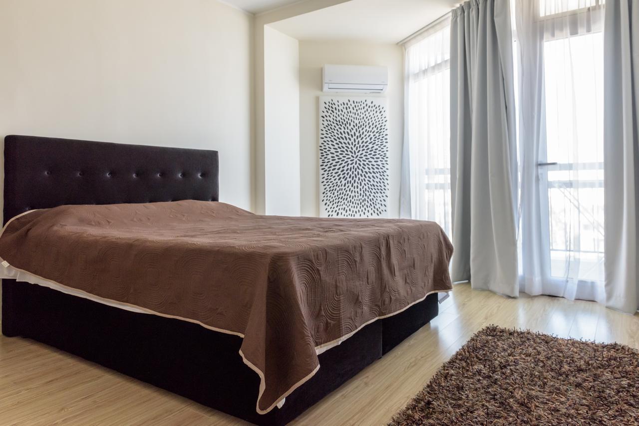 Zavos Marathon Beach Apartments Limassol Bagian luar foto