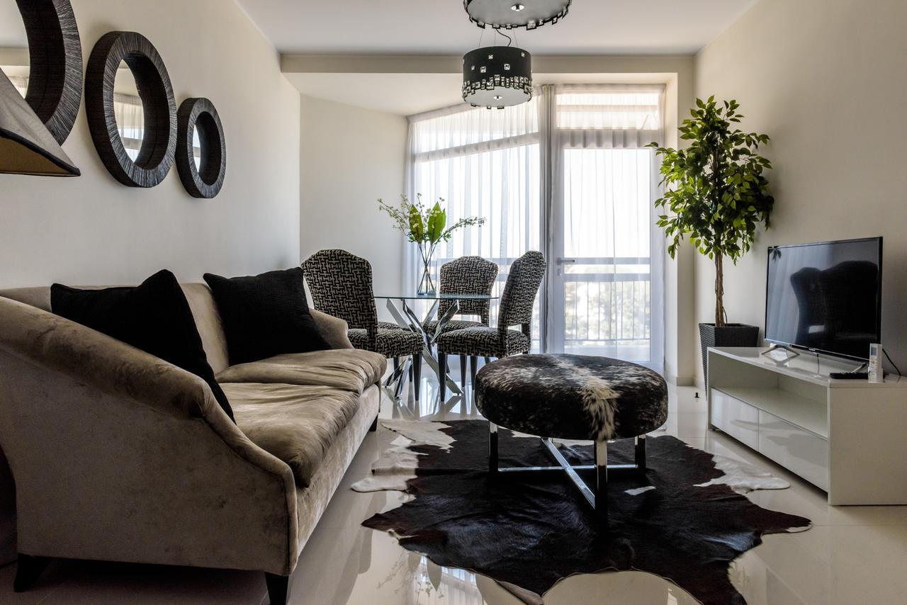 Zavos Marathon Beach Apartments Limassol Bagian luar foto